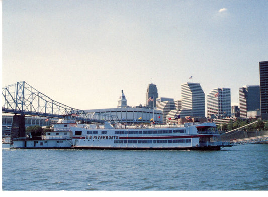 BB Riverboats "Cincinnati Covington Fun Liner" CINCINNATI OHIO Large Vintage Postcard 4" x 6"