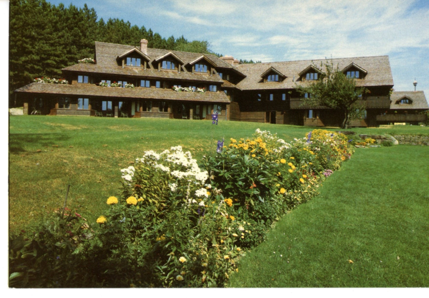 Trapp Family Lodge and Guest Houses STOWE VERMONT Photo of Lodge and Flower Beds Large Postcard 6" x 4"