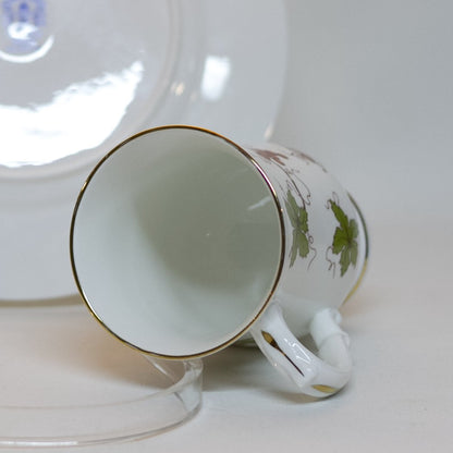 SERVICE DE GOÛTER 2 PIÈCES EN PORCELAINE FINE, MOTIF VIGNE