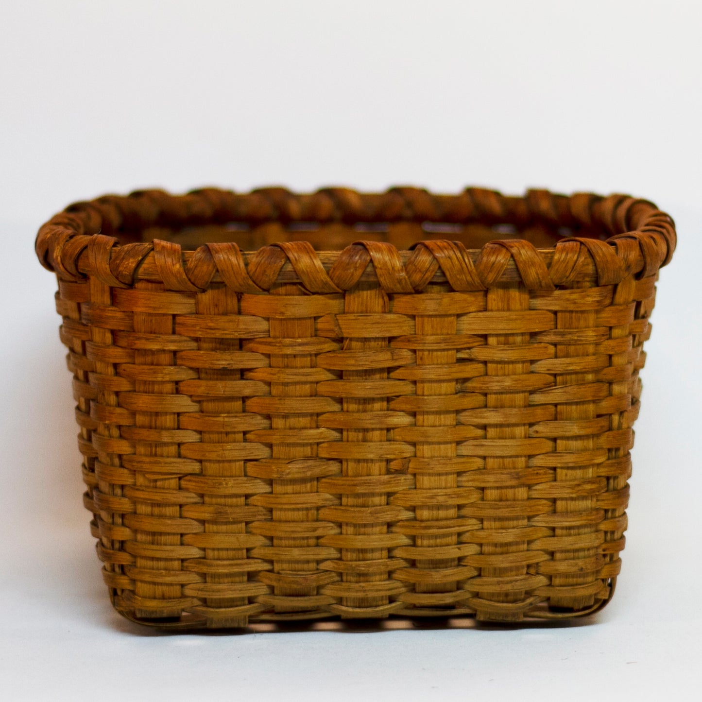 Charming ANTIQUE WOOD SPLINT WOVEN SQUARE 8" BASKET 