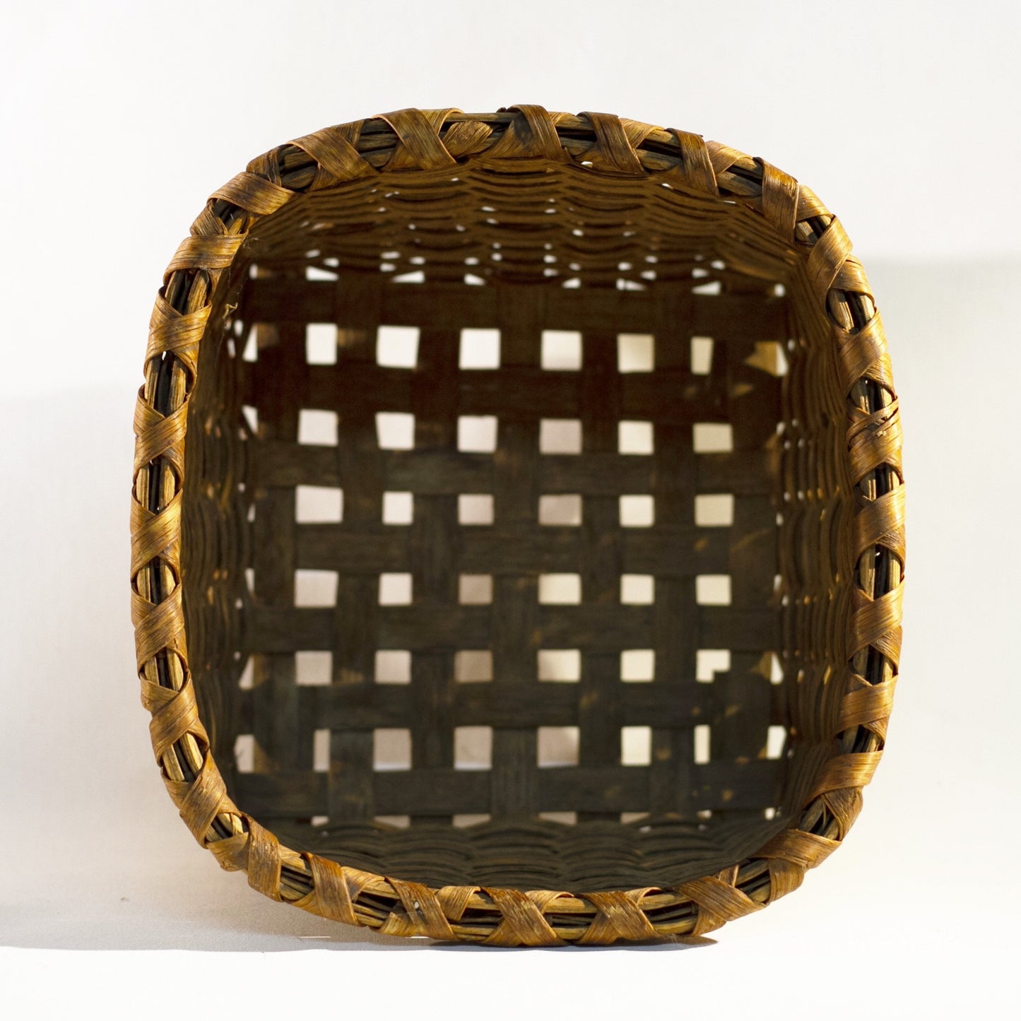 Charming ANTIQUE WOOD SPLINT WOVEN SQUARE 8" BASKET