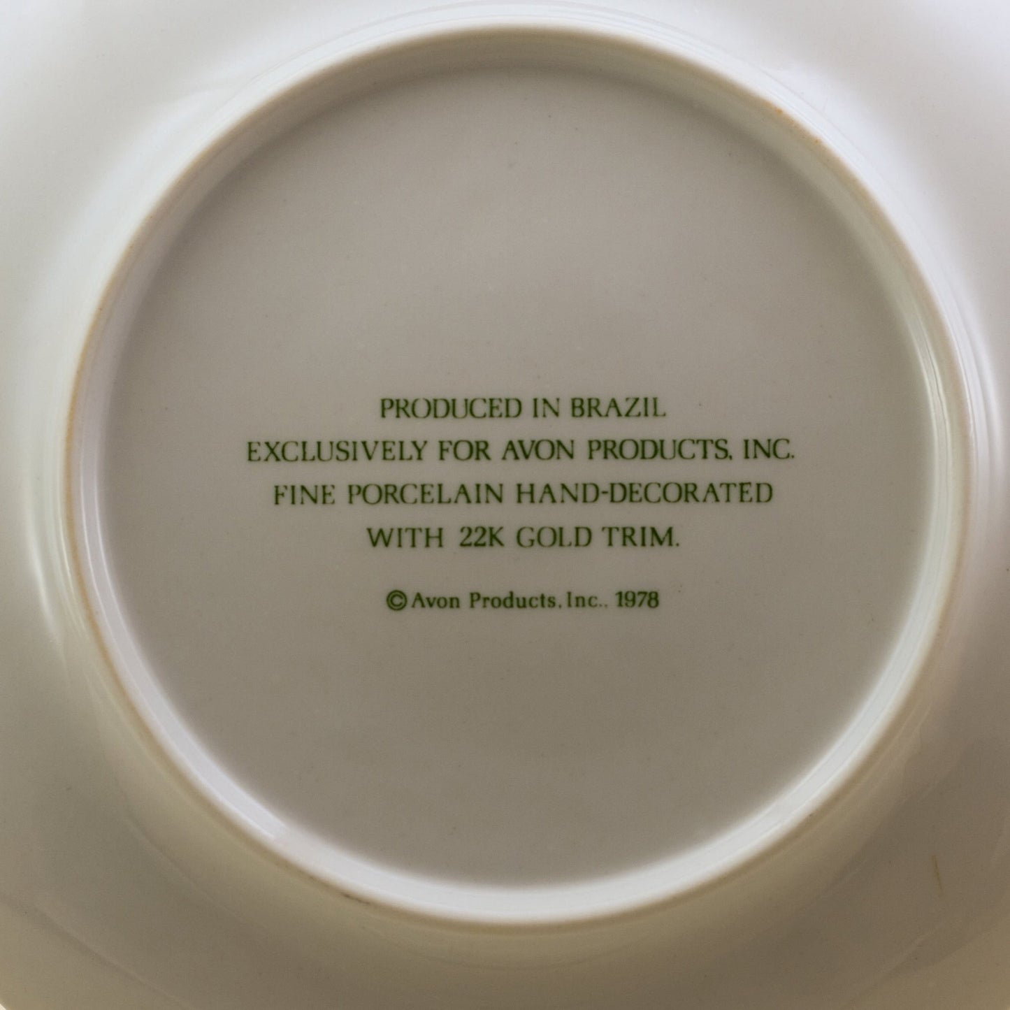 STRAWBERRY PORCELAIN DESSERT PLATE by Avon Made in Brazil